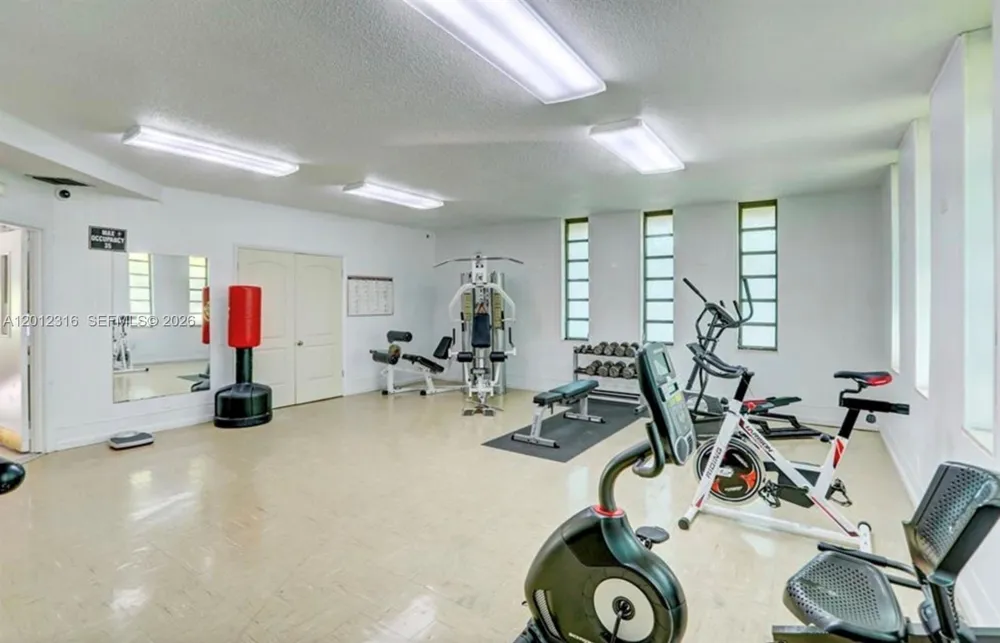 5031 W Oakland Park Blvd #204 Lauderdale Lakes, FL 33313