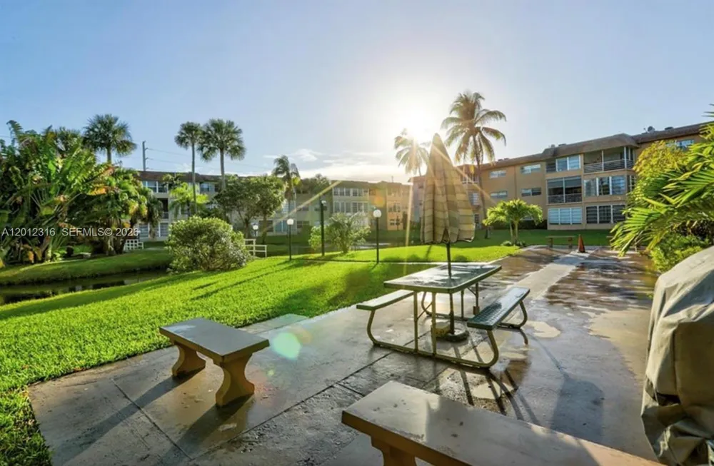 5031 W Oakland Park Blvd #204 Lauderdale Lakes, FL 33313
