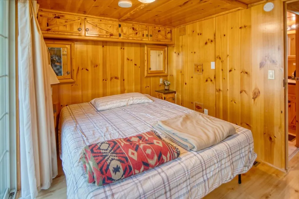 2095 County Road 442 Thrall, TX 76578