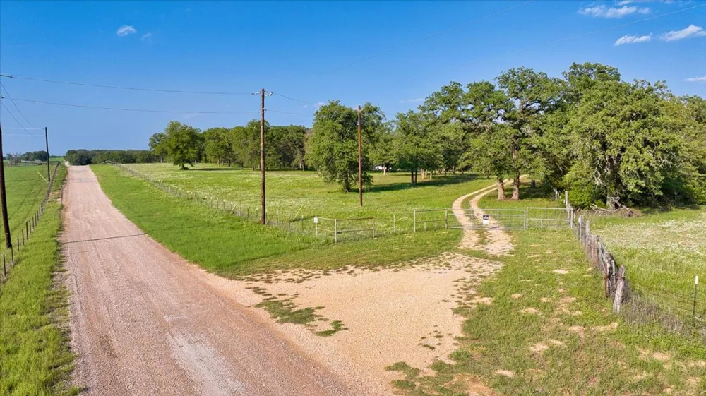2095 County Road 442 Thrall, TX 76578