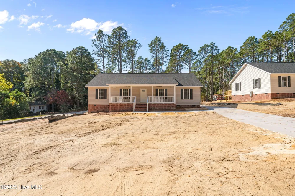 215 Beech Street Hamlet, NC 28345