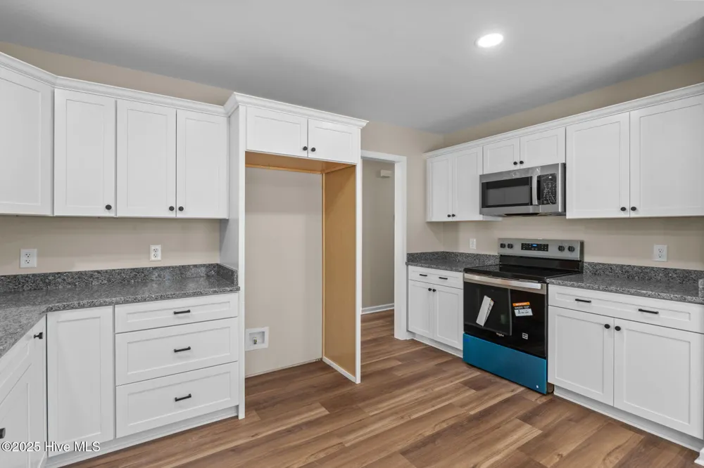 215 Beech Street Hamlet, NC 28345