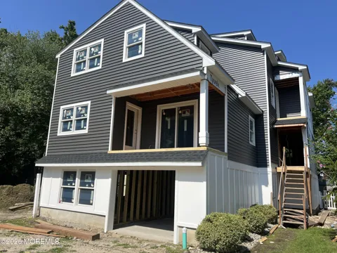 2 Warren Place