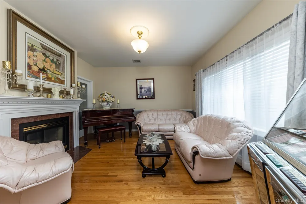 102 Davison Avenue Oceanside, NY 11572