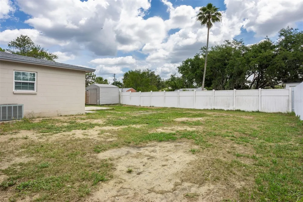 8303 TEMPLE PARK DRIVE Tampa, FL 33637