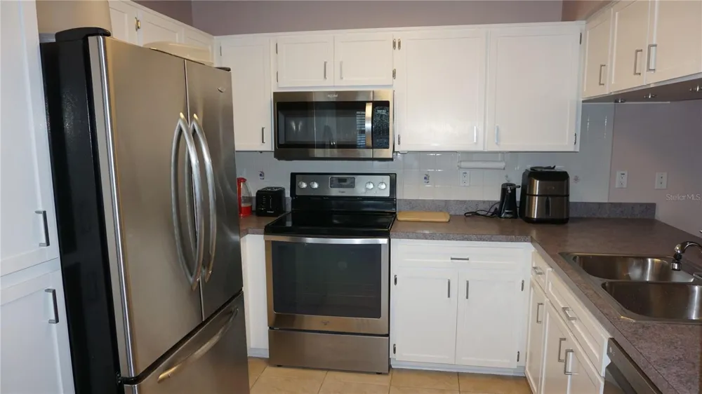 7713 HILLSIDE COURT #203 Hudson, FL 34667