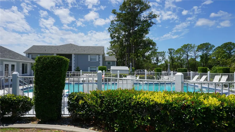 7713 HILLSIDE COURT #203 Hudson, FL 34667