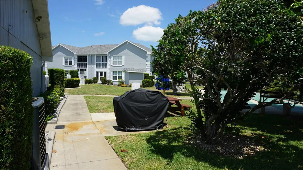 7713 HILLSIDE COURT #203 Hudson, FL 34667