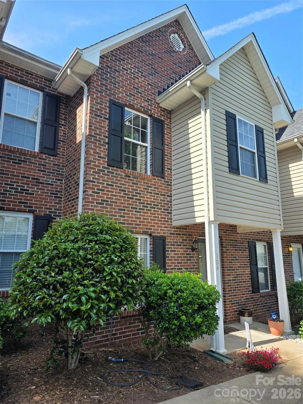 2240 15th Avenue NE #104 Hickory, NC 28601