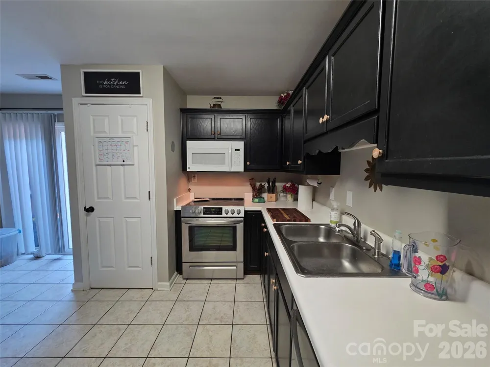 2240 15th Avenue NE #104 Hickory, NC 28601