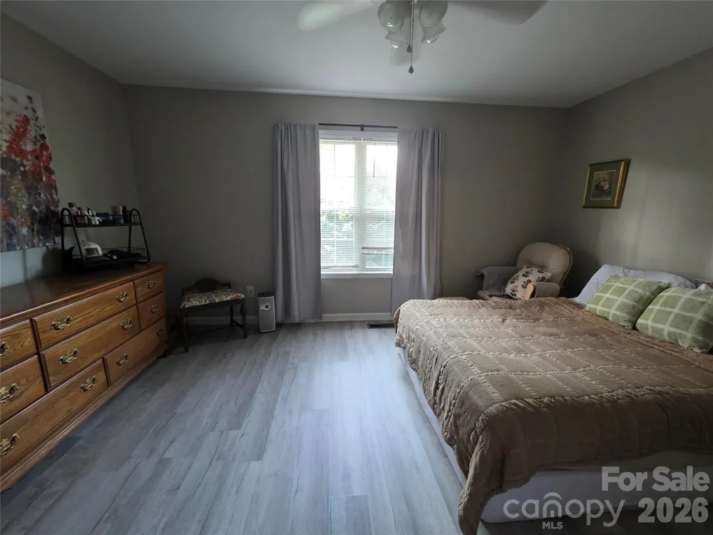 2240 15th Avenue NE #104 Hickory, NC 28601