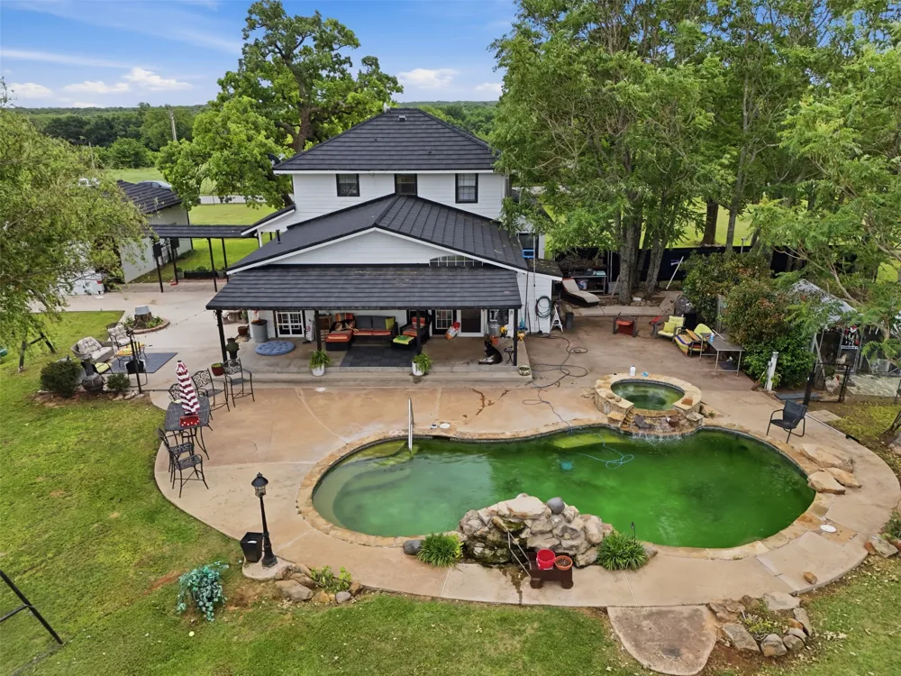 2182 Sunflower Road Paradise, TX 76073