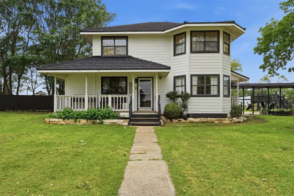2182 Sunflower Road Paradise, TX 76073