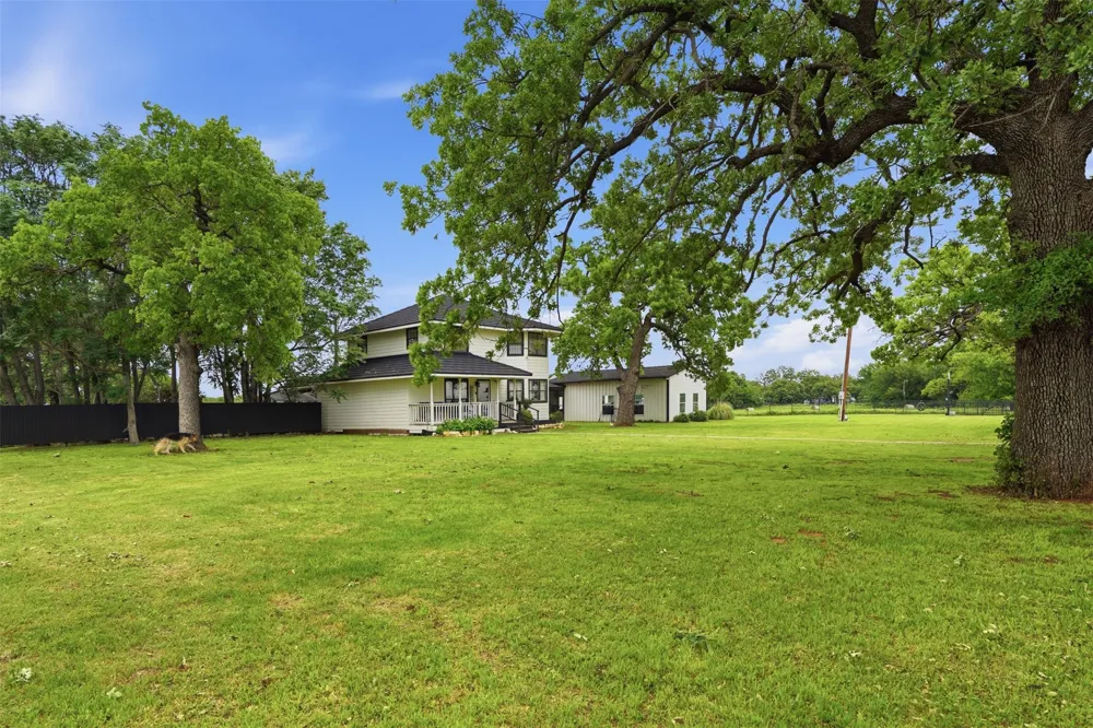 2182 Sunflower Road Paradise, TX 76073