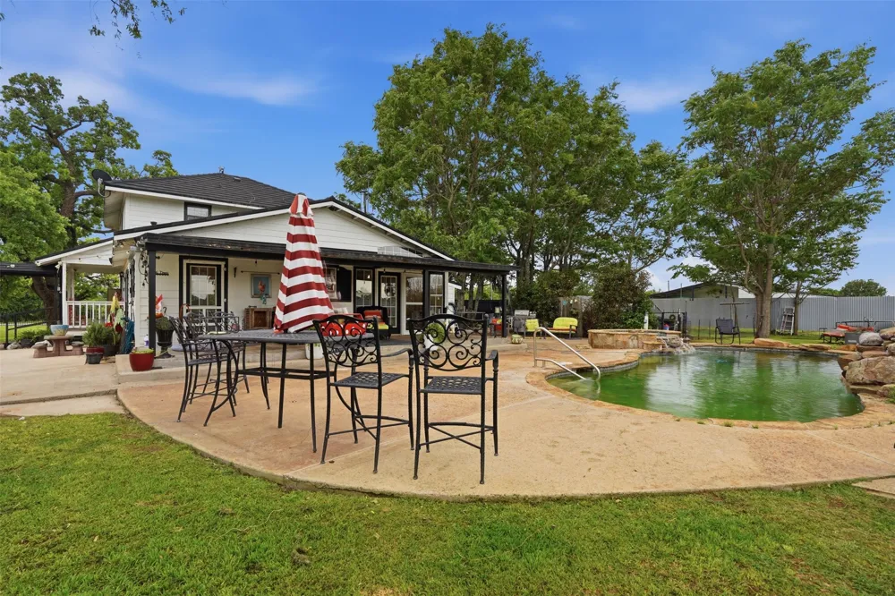 2182 Sunflower Road Paradise, TX 76073