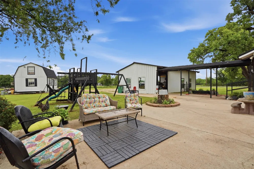 2182 Sunflower Road Paradise, TX 76073