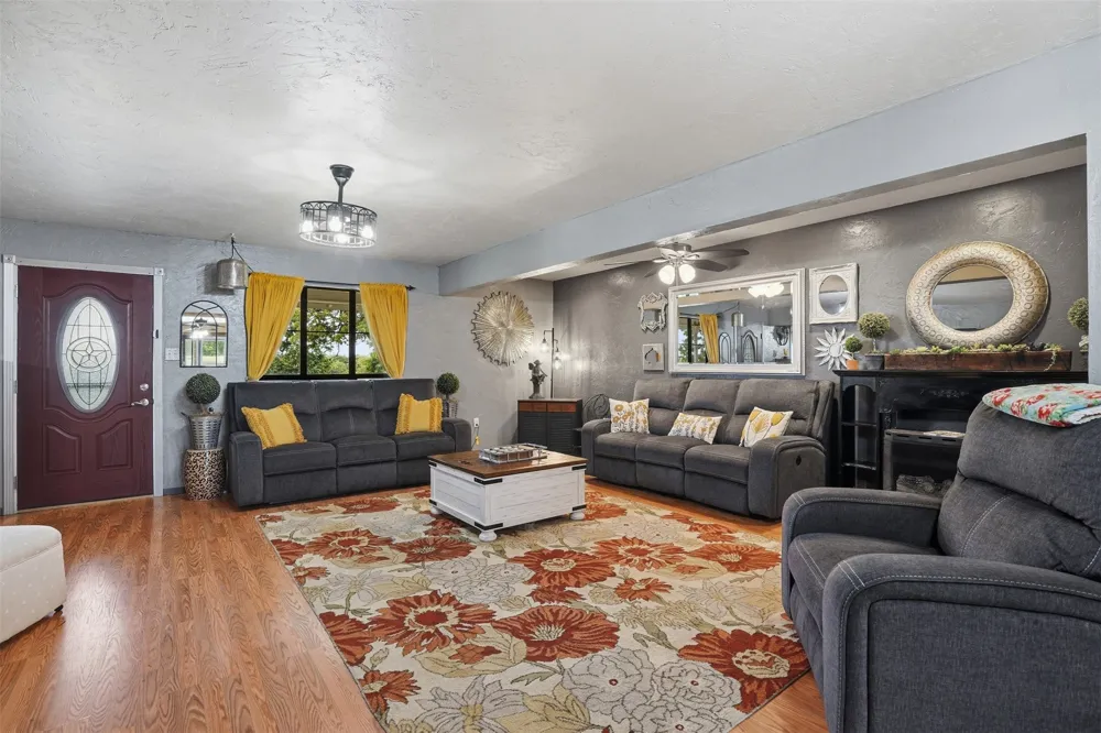 2182 Sunflower Road Paradise, TX 76073