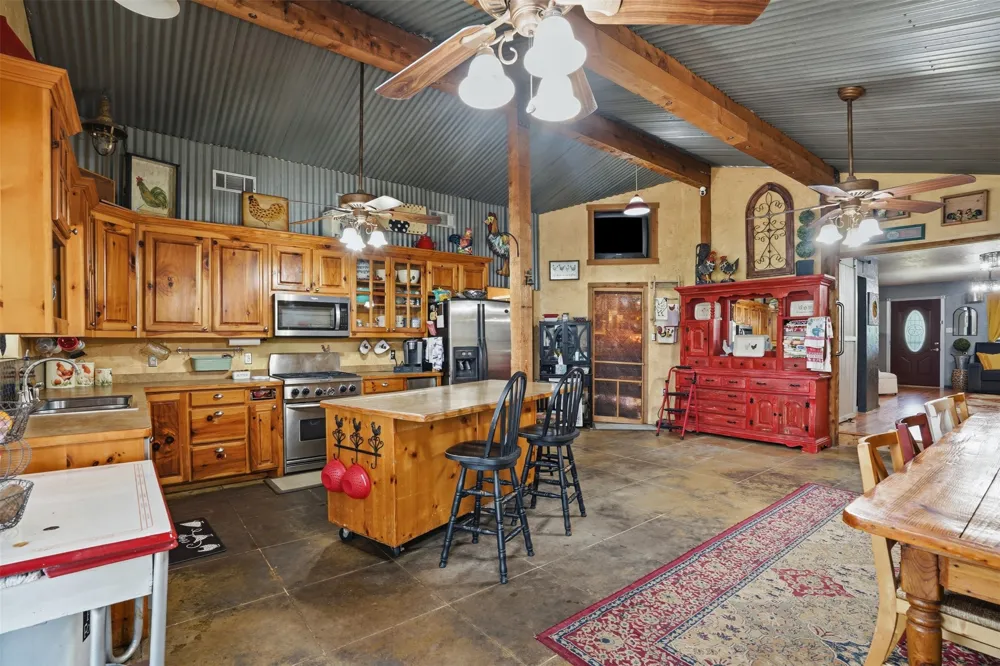 2182 Sunflower Road Paradise, TX 76073