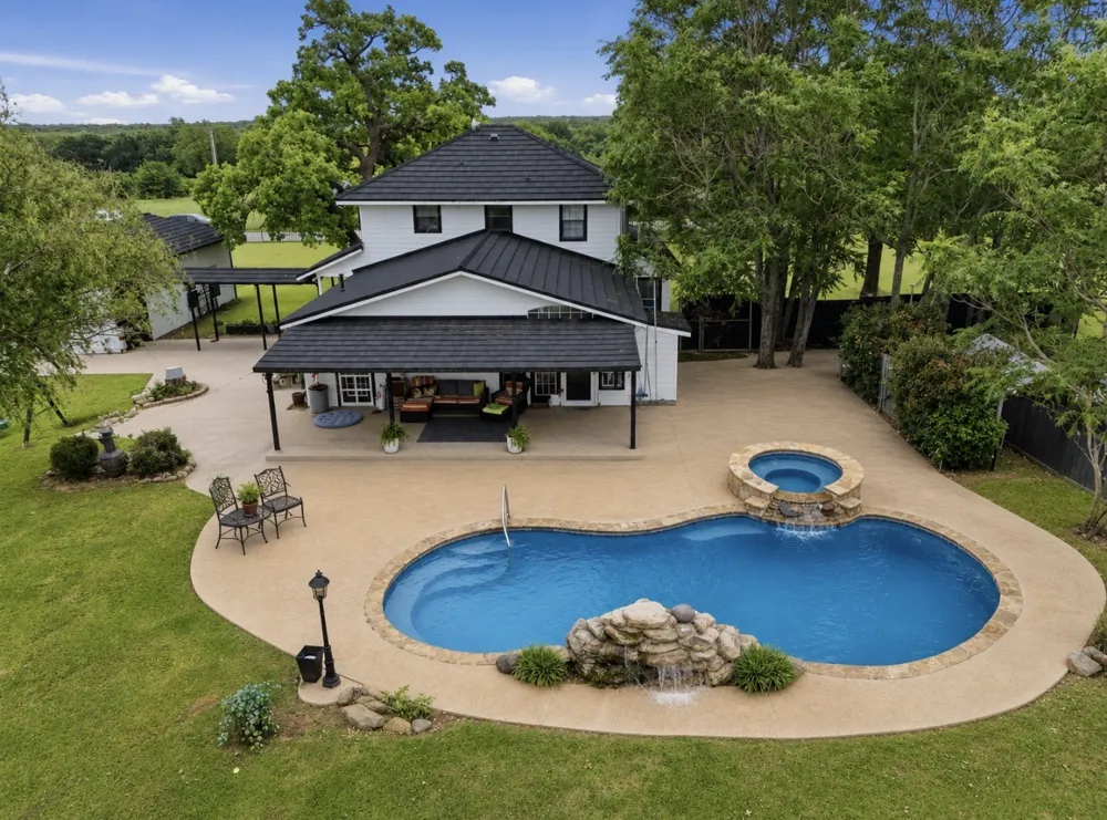 2182 Sunflower Road Paradise, TX 76073