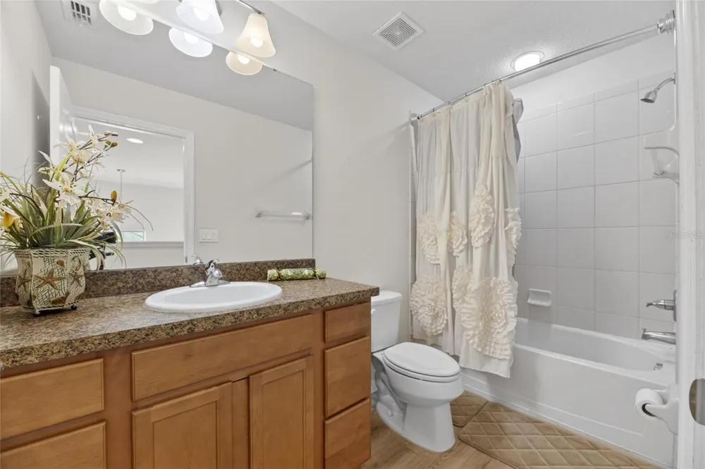 2130 BROADWAY VIEW AVENUE Brandon, FL 33510