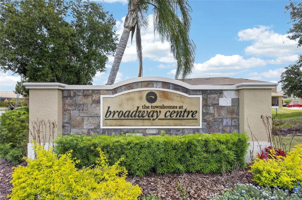 2130 BROADWAY VIEW AVENUE Brandon, FL 33510