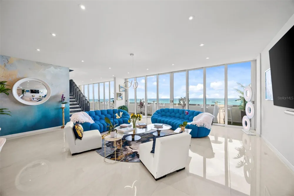 3307 AVE ISLA VERDE #PH Carolina, PR 00979