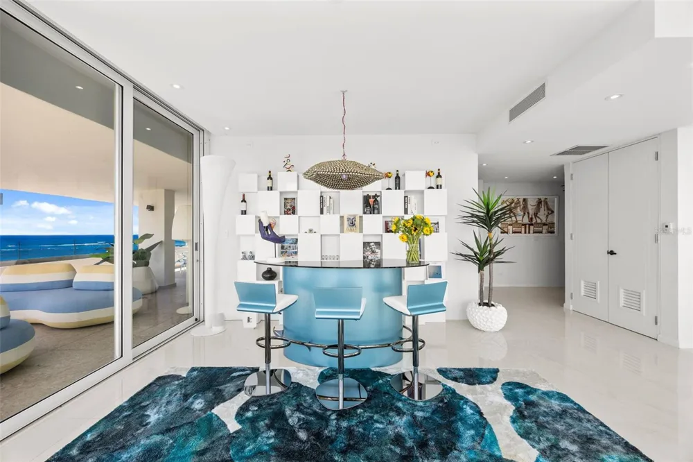 3307 AVE ISLA VERDE #PH Carolina, PR 00979