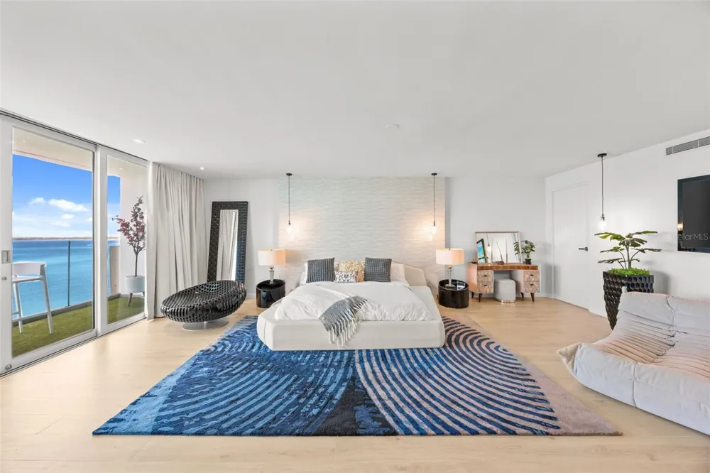 3307 AVE ISLA VERDE #PH Carolina, PR 00979