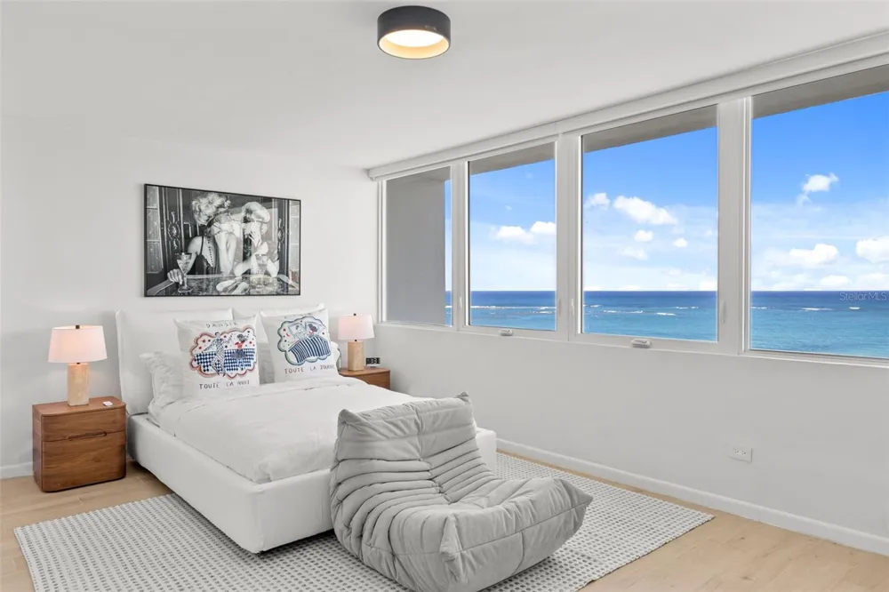 3307 AVE ISLA VERDE #PH Carolina, PR 00979