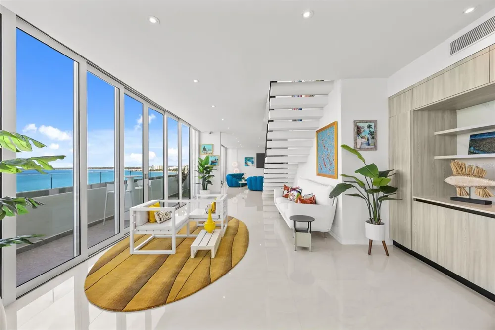 3307 AVE ISLA VERDE #PH Carolina, PR 00979