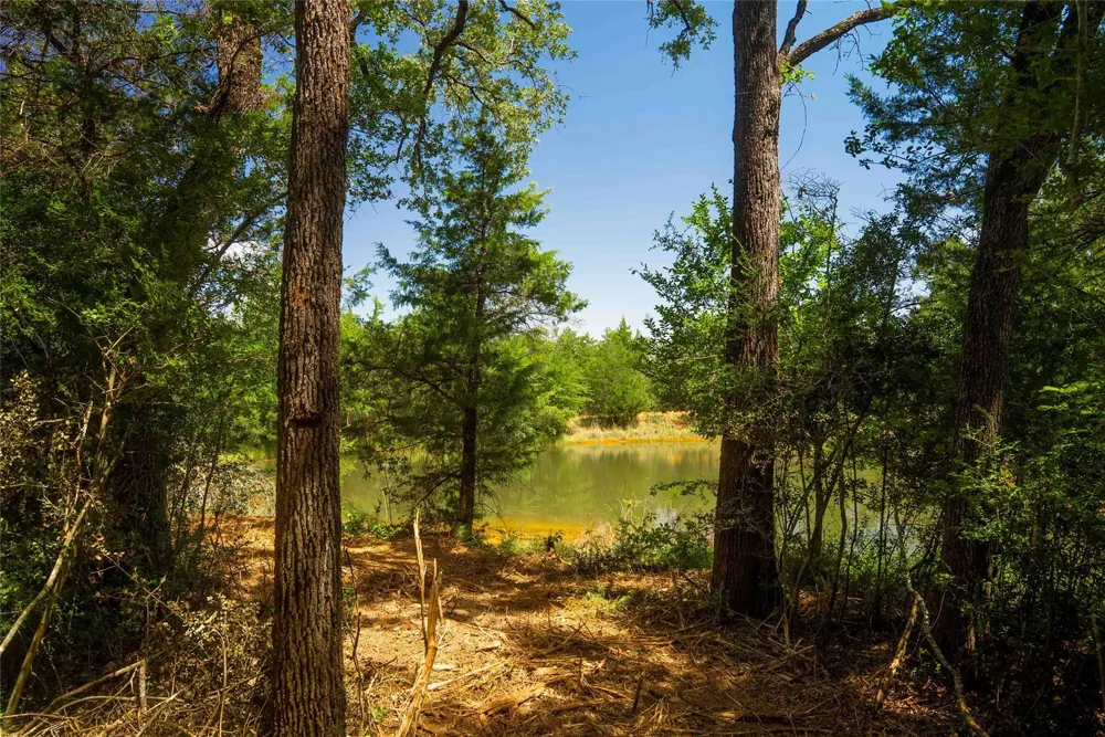 5131 N State Hwy 6 Hearne, TX 77859