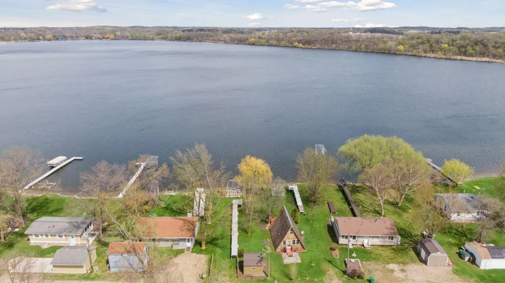 3677 Norris Avenue NW Annandale, MN 55302