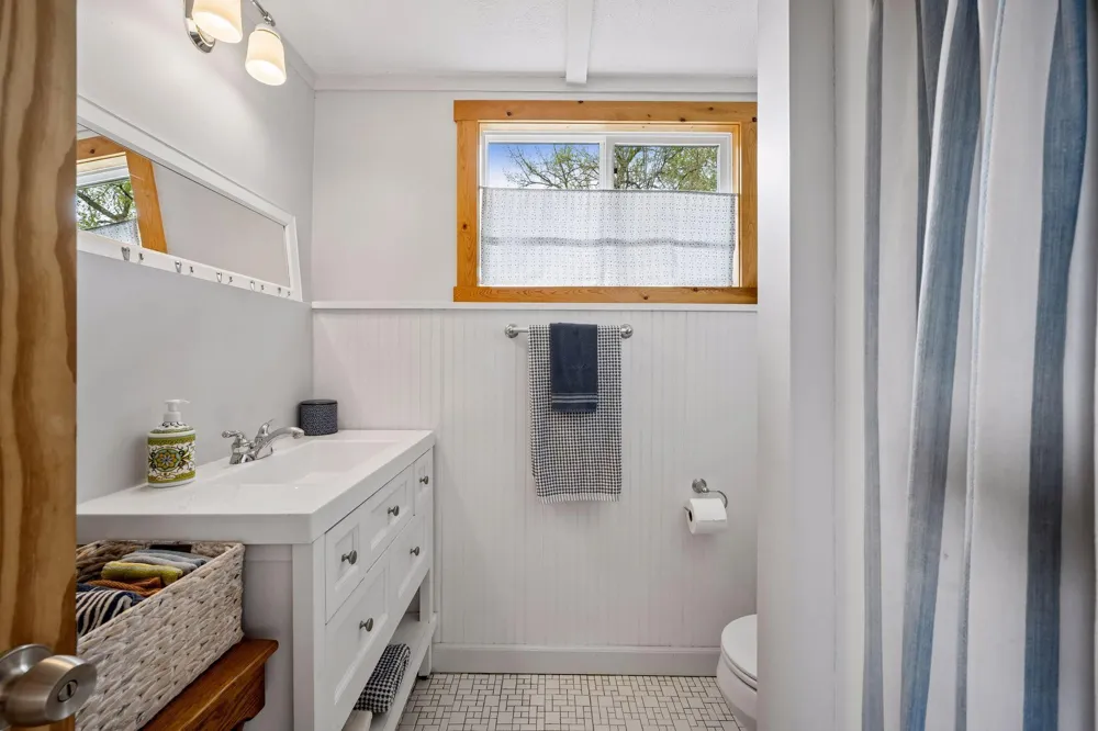 3677 Norris Avenue NW Annandale, MN 55302