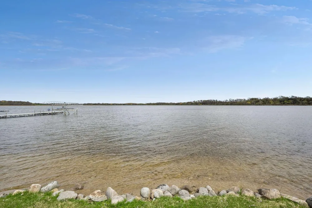 3677 Norris Avenue NW Annandale, MN 55302