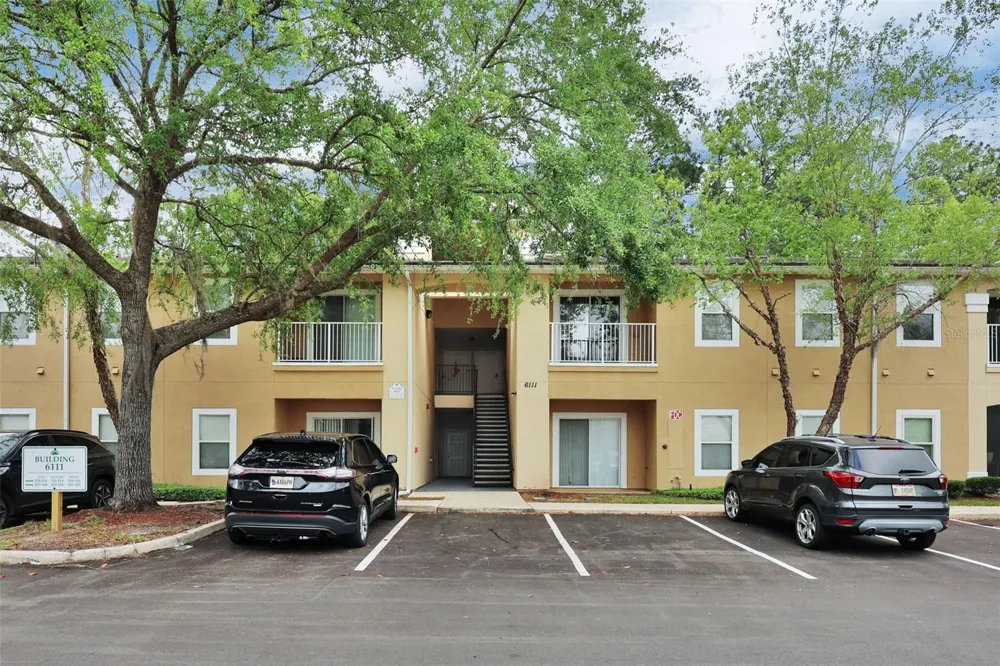 6111 MAGGIES CIRCLE #110 Jacksonville, FL 32244