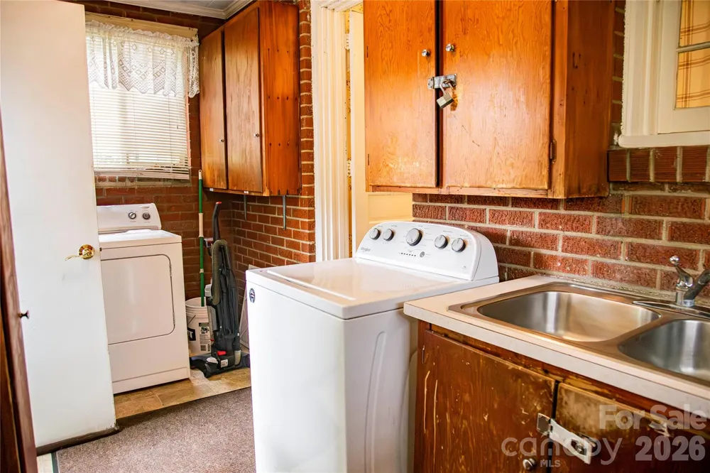 200 Main Street Candor, NC 27229