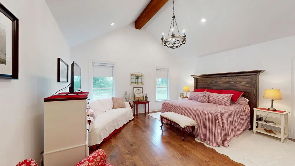 805 County Road 3802 Bullard, TX 75757