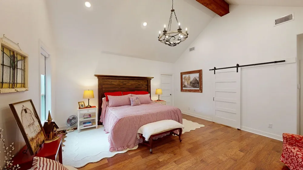 805 County Road 3802 Bullard, TX 75757