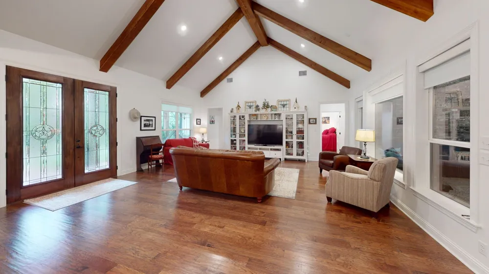 805 County Road 3802 Bullard, TX 75757
