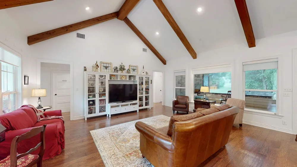 805 County Road 3802 Bullard, TX 75757
