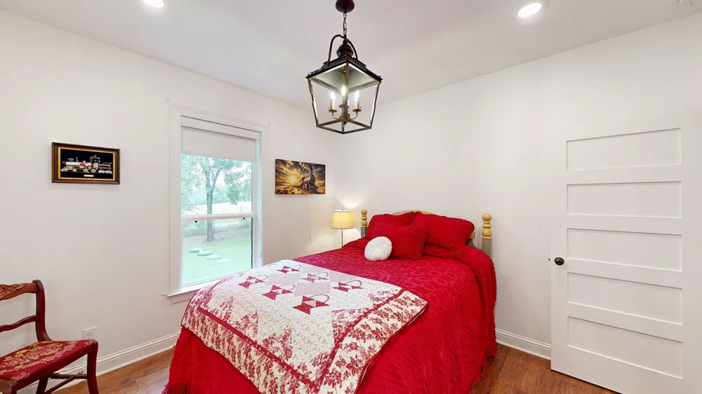 805 County Road 3802 Bullard, TX 75757