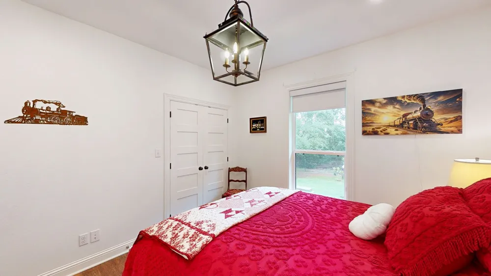805 County Road 3802 Bullard, TX 75757