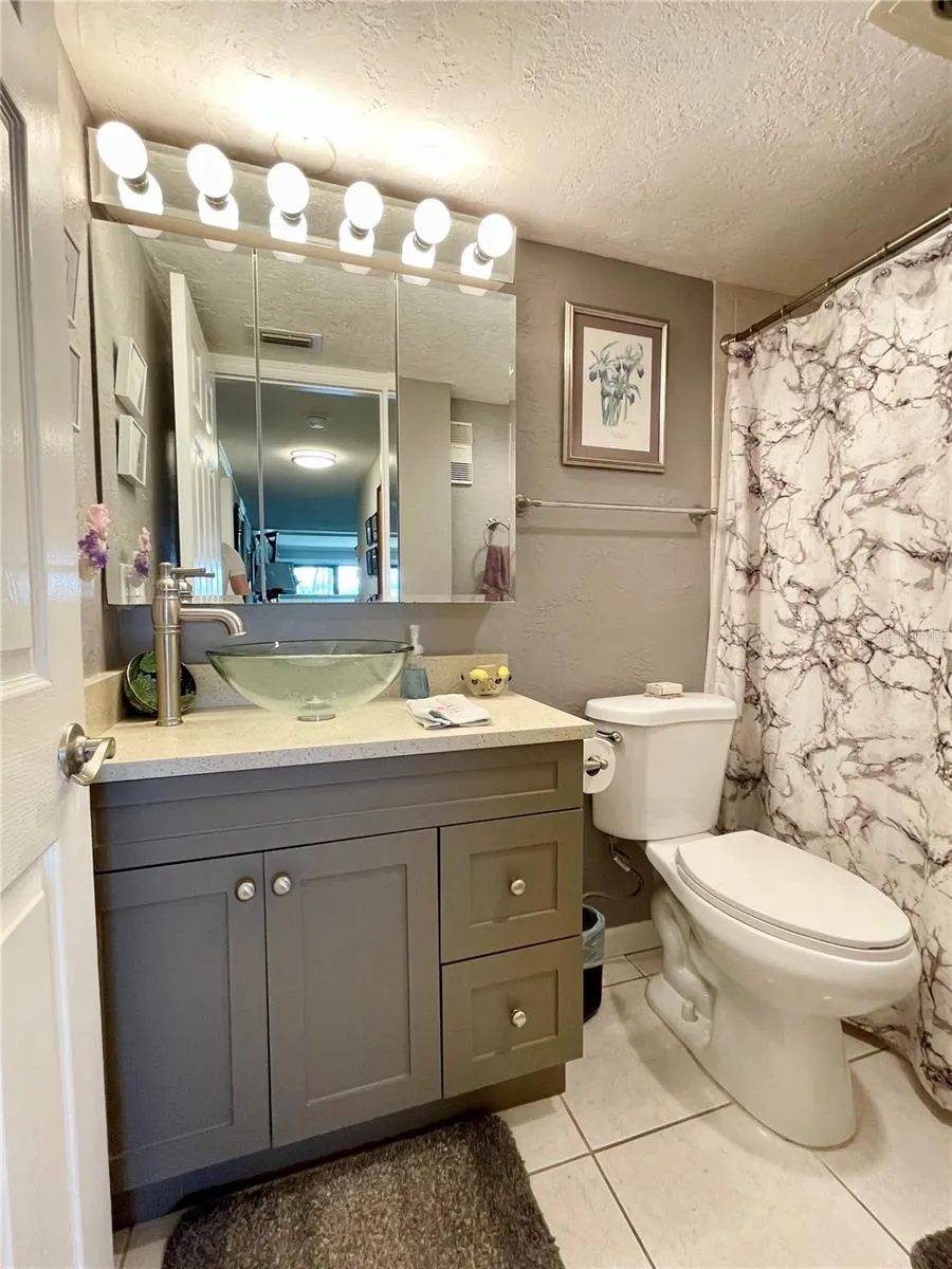 7893 SAILBOAT KEY BOULEVARD S #101 South Pasadena, FL 33707