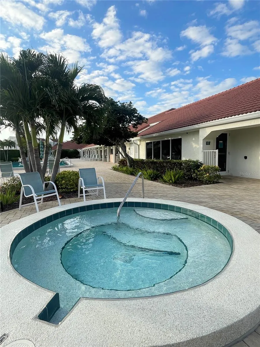 7893 SAILBOAT KEY BOULEVARD S #101 South Pasadena, FL 33707