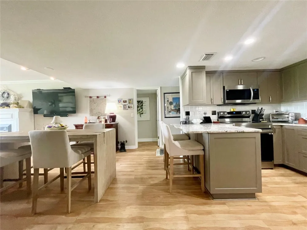 7893 SAILBOAT KEY BOULEVARD S #101 South Pasadena, FL 33707