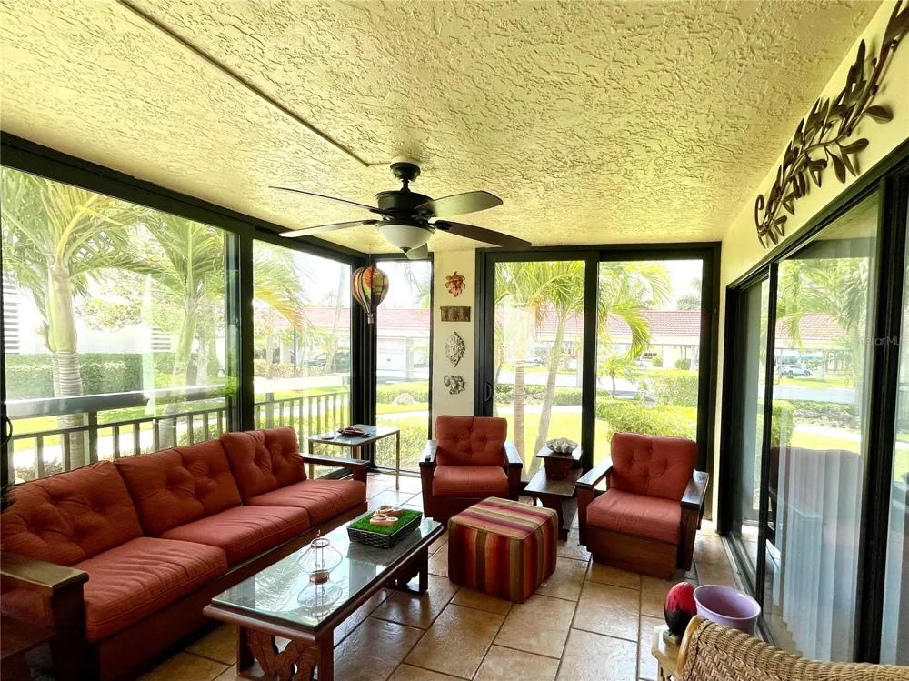 7893 SAILBOAT KEY BOULEVARD S #101 South Pasadena, FL 33707