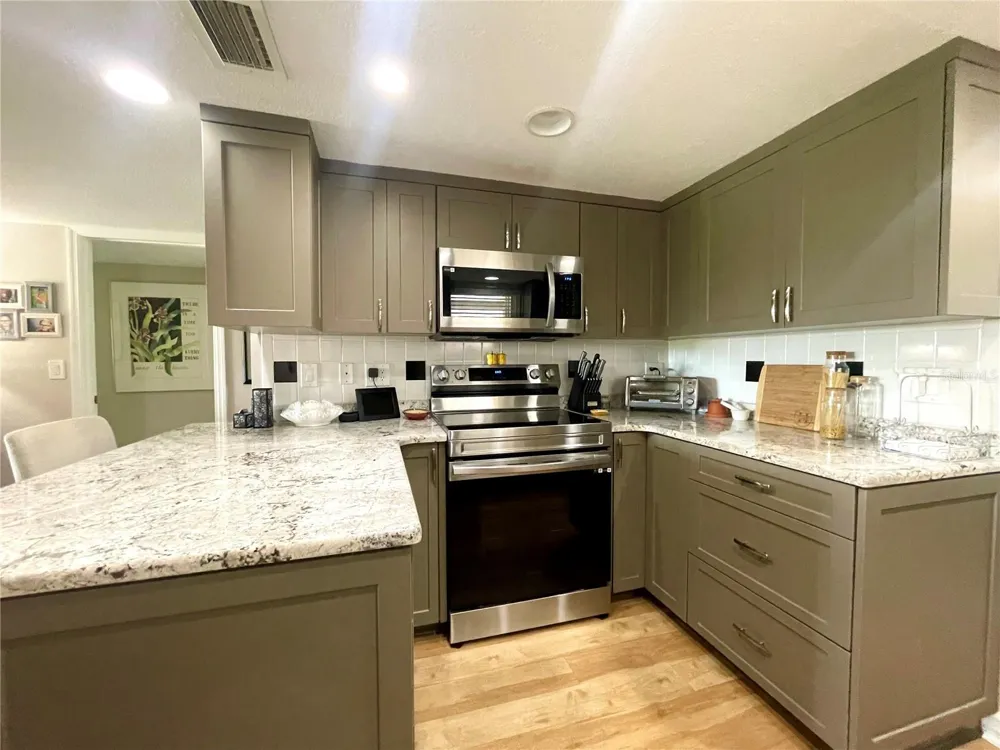 7893 SAILBOAT KEY BOULEVARD S #101 South Pasadena, FL 33707