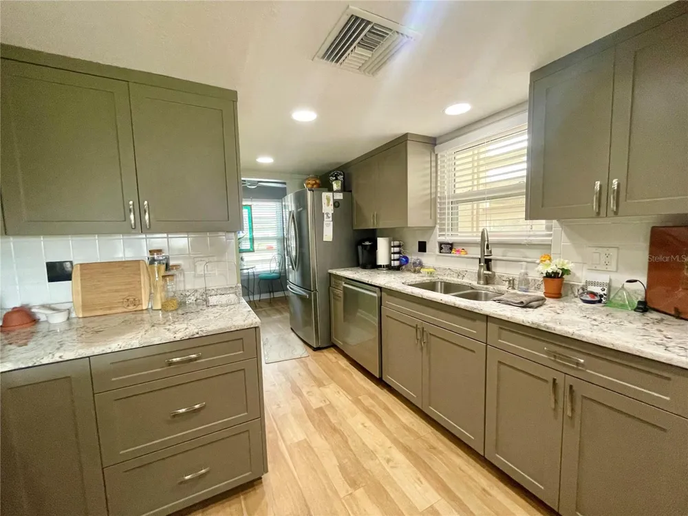 7893 SAILBOAT KEY BOULEVARD S #101 South Pasadena, FL 33707
