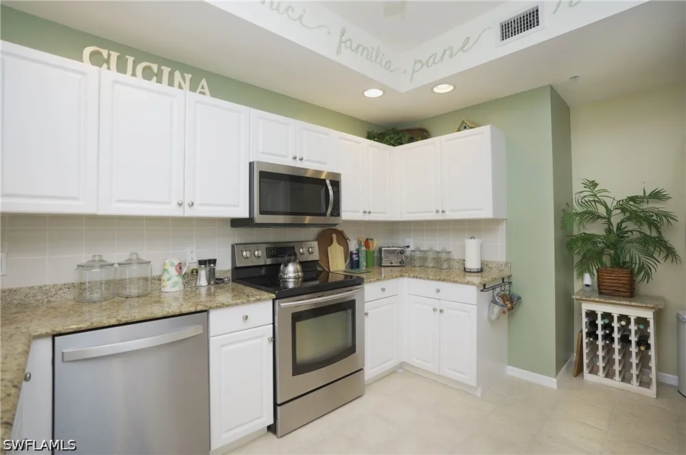 Laurel Greens Lane S #102 Naples, FL 34119