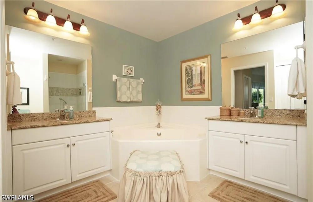 Laurel Greens Lane S #102 Naples, FL 34119